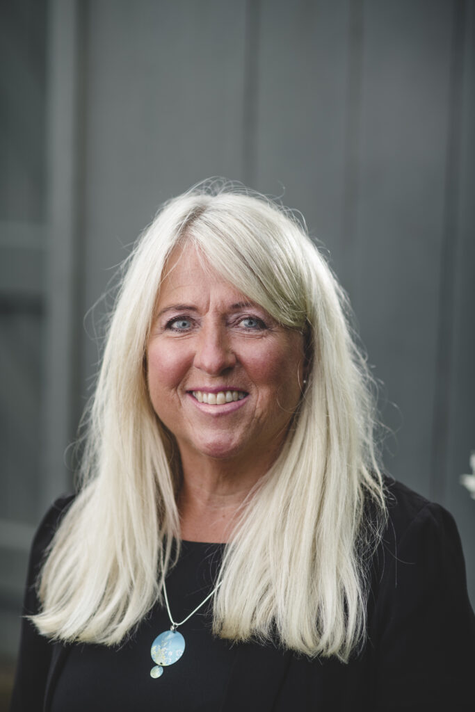 suzanne webb is a personal assistant in Cornwall for Worldwide Financial Planning